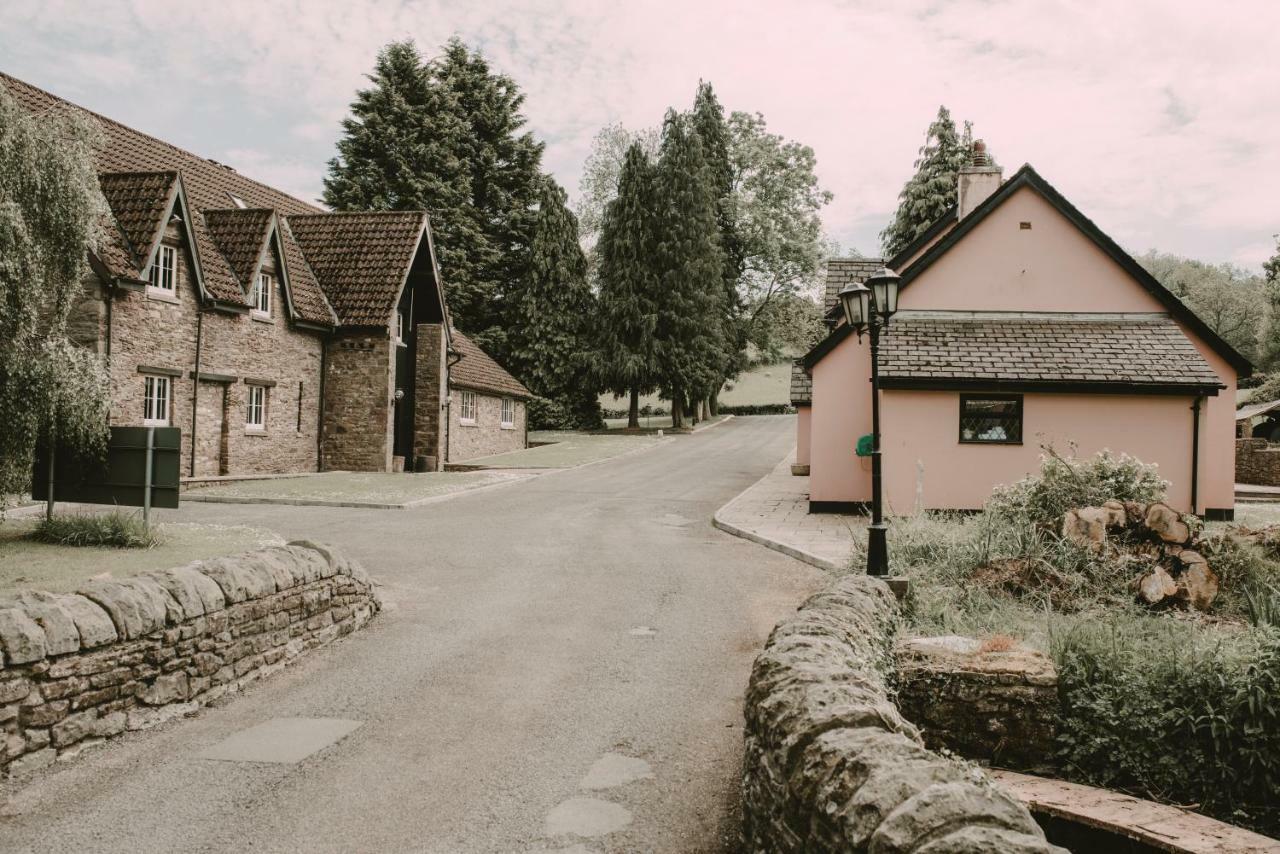 Cwrt Bleddyn Hotel & Spa Usk Eksteriør bilde